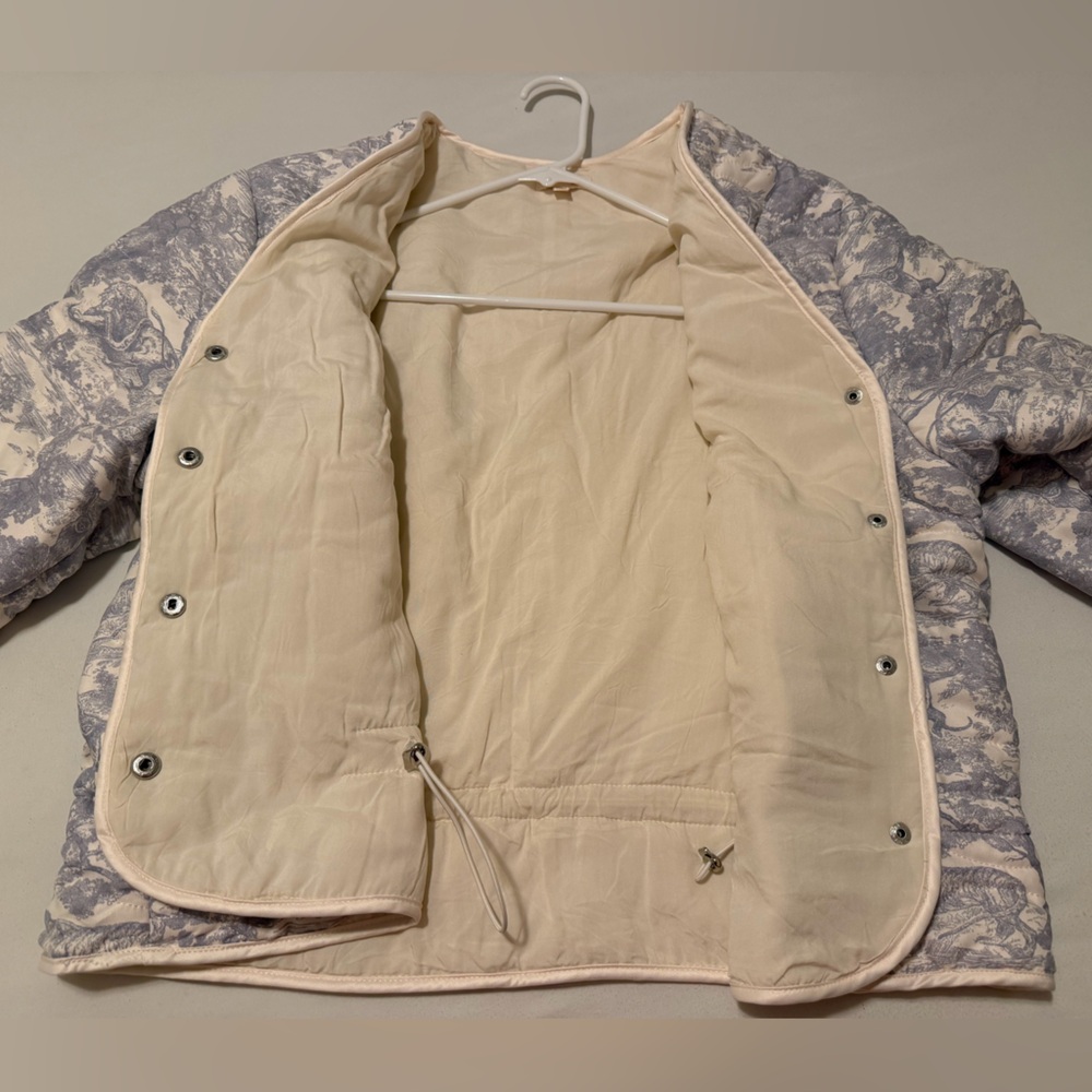 A. Peach Quilted Toile Print Jacket Blue White Snap Front Size L - Picture 7 of 8